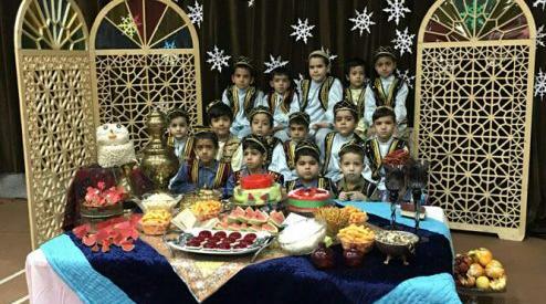 عکس جشن یلدا در مدرسه