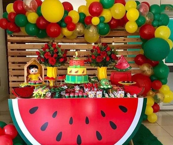 عکس جشن یلدا در مدرسه