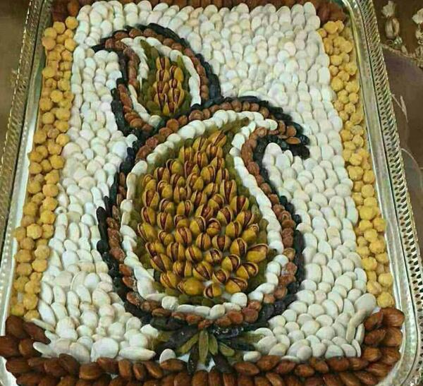 عکس چیدمان میز شب یلدا