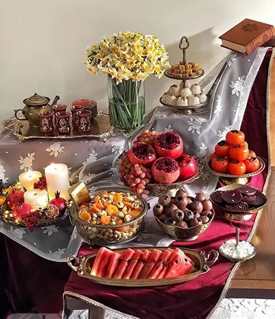 عکس چیدمان میز شب یلدا