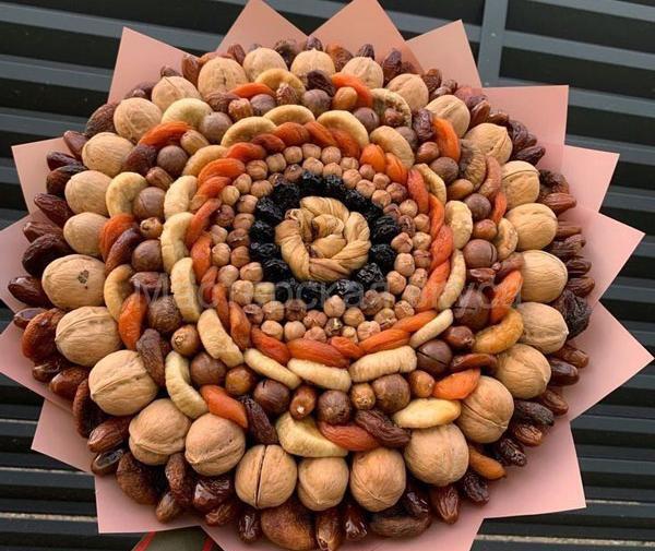 عکس تزیین آجیل شب یلدا