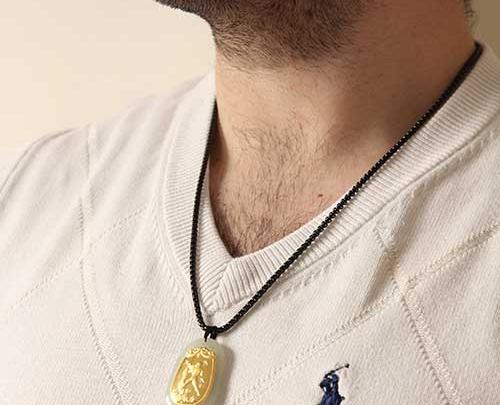 عکس گردنبند ماه تولد بهمن