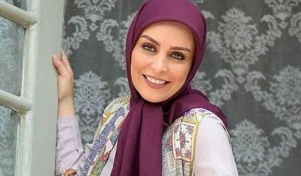 عکس ماه چهره خلیلی و مادربزرگش
