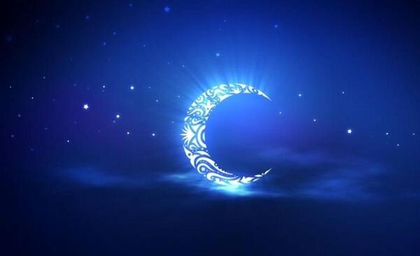 عکس هلال ماه در شب