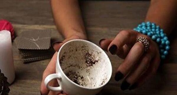 عکس هلال ماه در فال قهوه