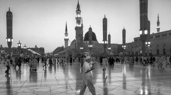 تعبیر خواب عکس ماه در آب