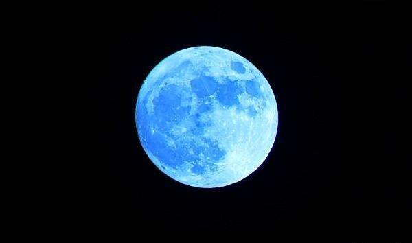 عکس ماه دیشب ایران