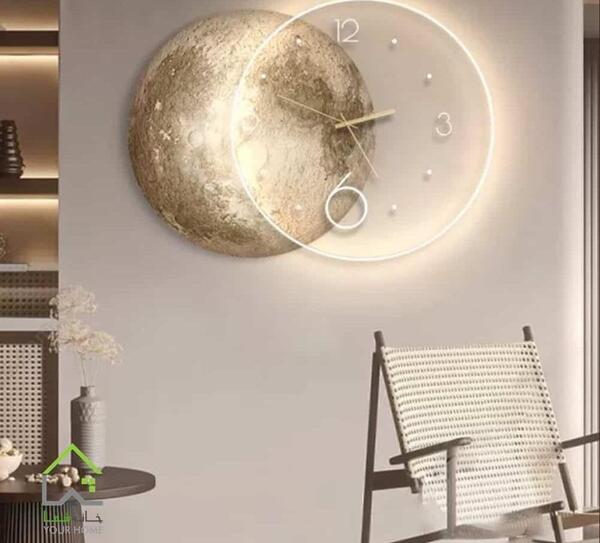 عکس ماه دیواری