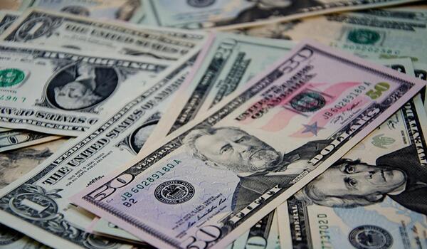 عکس کدام رئیس جمهور آمریکا روی یک دلاری است