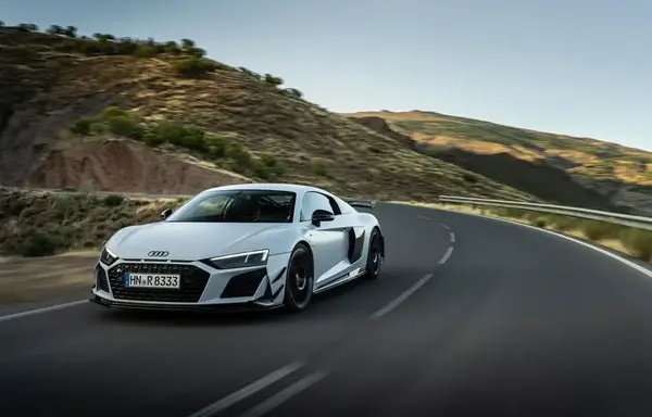 عکس ماشین آئودی r8