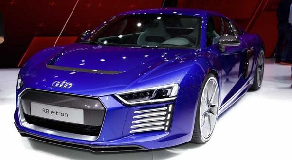عکس ماشین آئودی r8