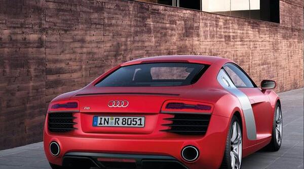 عکس ماشین آئودی r8