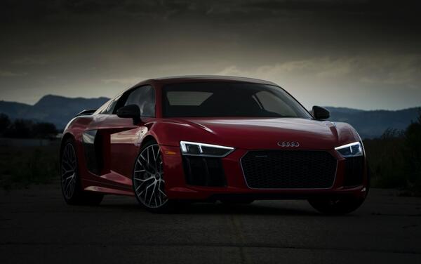 عکس ماشین آئودی r8
