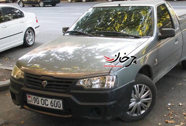 عکس ماشین آریسان سواری