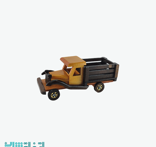 عکس ماشین چوبی کوچک