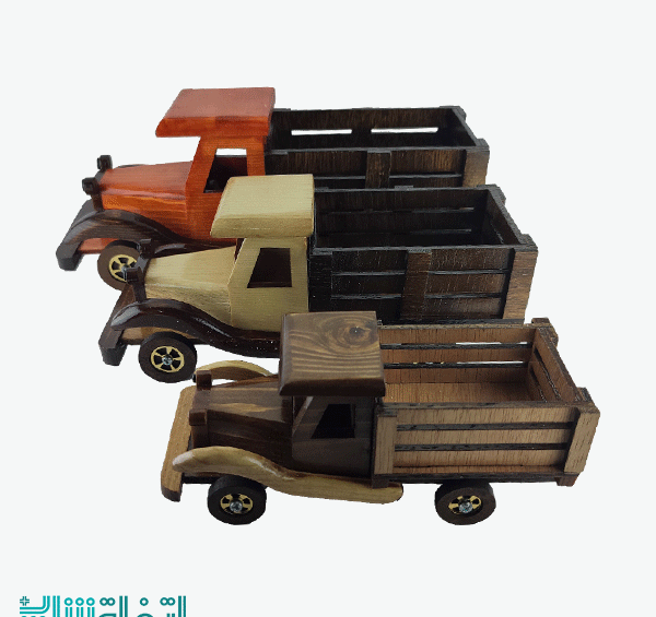 عکس ماشین سنگین چوبی