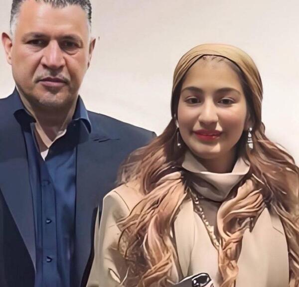عکس ماشین علی دایی جدید