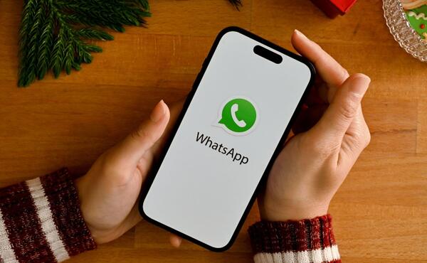 فرستادن عکس در واتساپ ایفون به صورت فایل
