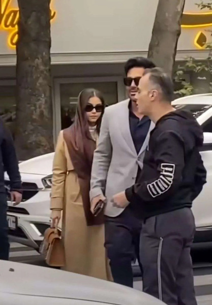 عکس ماشین عروس محمدرضا گلزار