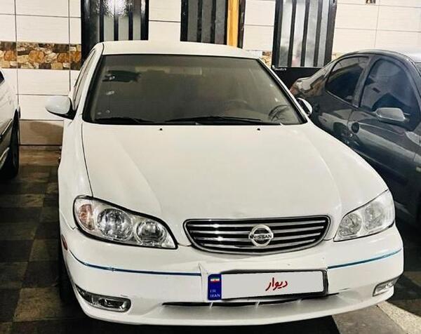 عکس ماشین ماکسیما سفید