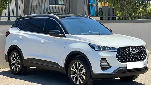 عکس ماشین مدل بالای شاسی بلند