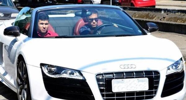 عکس ماشین جدید نیمار