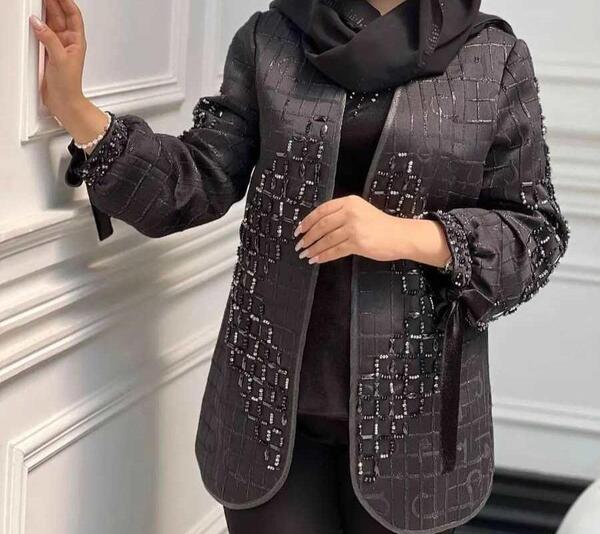 عکس مانتو مشکی براق