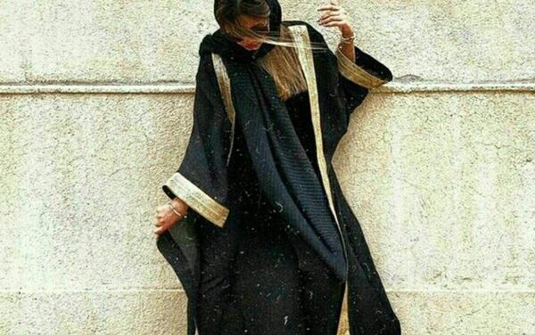 عکس مانتو مشکی براق