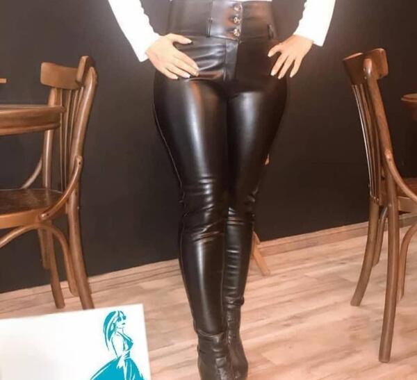 عکس شلوار چرم مشکی دخترانه