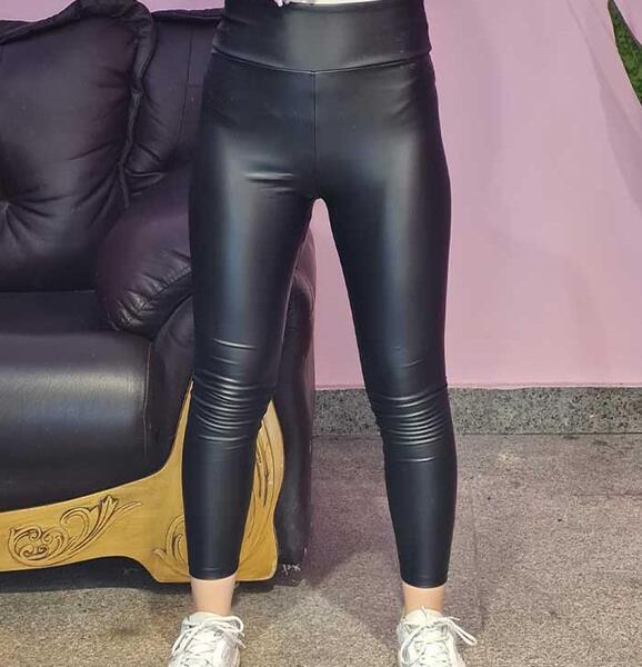 عکس شلوار چرم مشکی زنانه
