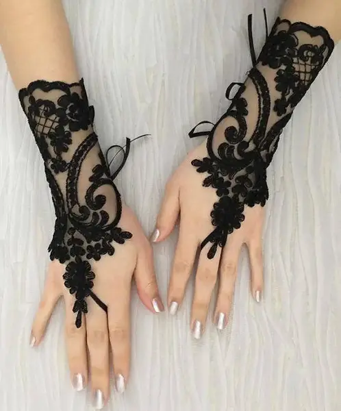 عکس دستکش توری مشکی