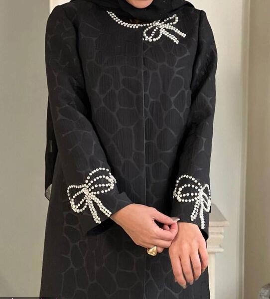 عکس مانتو مشکی کوتاه اسپرت