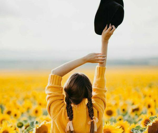 عکس پروفایل زرد و مشکی