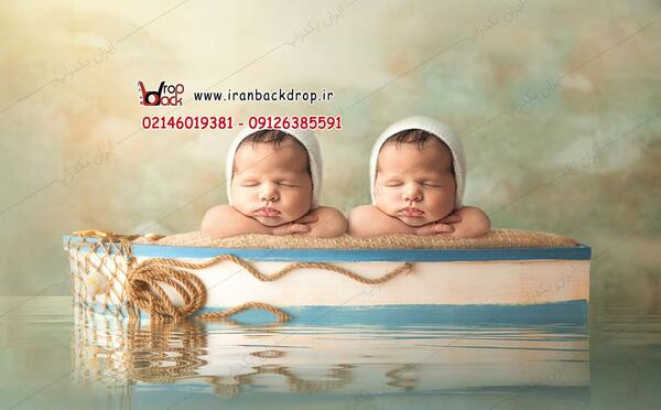 عکس نوزاد تازه متولد شده دوقلو
