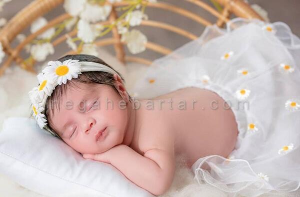 عکس نوزاد دختر خوابیده