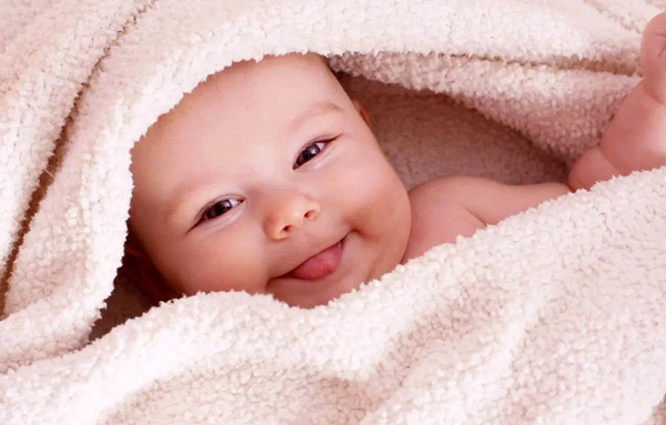 عکس نوزاد ناقص الخلقه