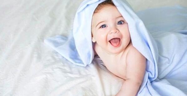 عکس نوزاد 8 ماهه دختر
