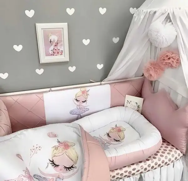 عکس تخت نوزاد دخترانه