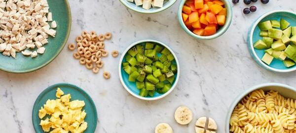 عکس اولین غذای کمکی نوزاد