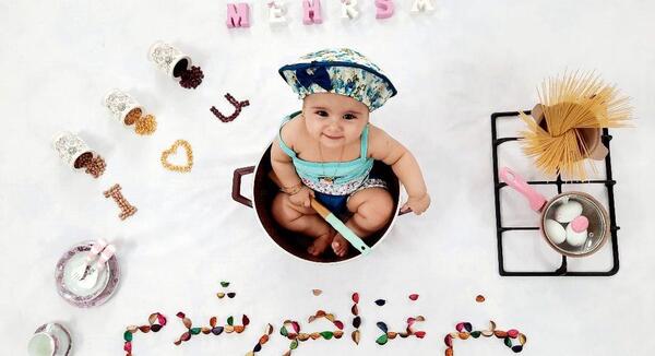 عکس اولین غذای کمکی نوزاد