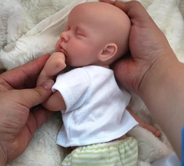 عکس عروسک نوزاد واقعی