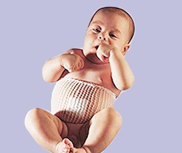 عکس ناف طبیعی نوزاد