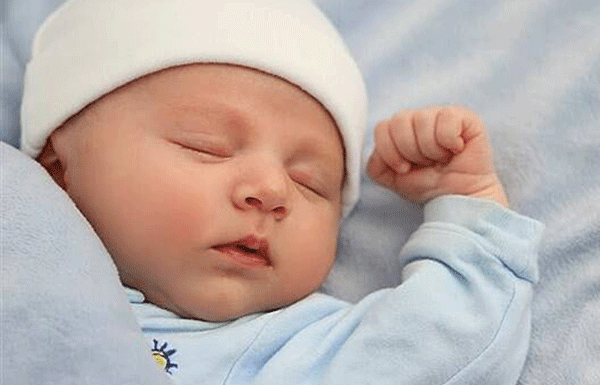 عکس نوزاد نارس شش ماهه