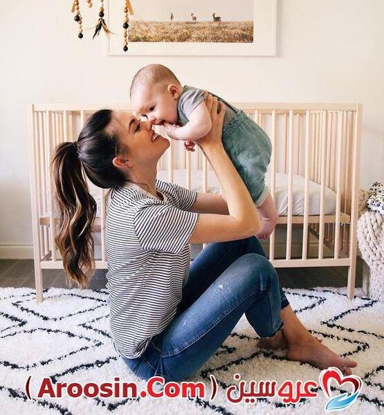 ژست عکس مادر پسری نوزاد