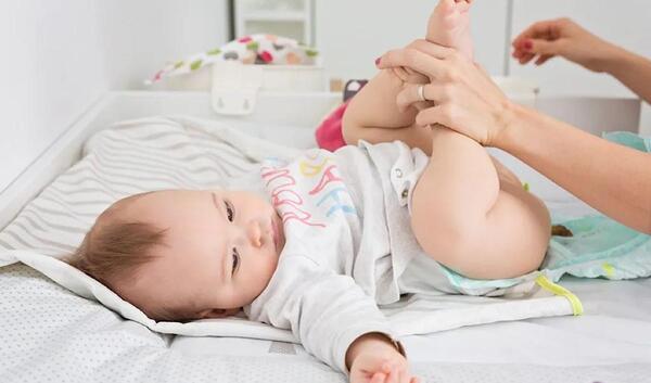 عکس اسهال نوزاد دو ماهه