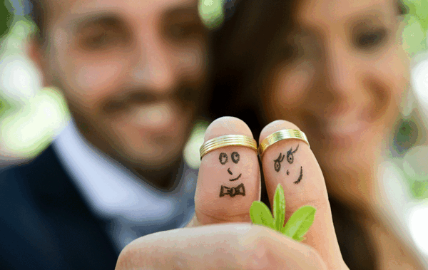 ایده عکس نوزاد با حلقه ازدواج