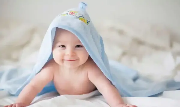 مدل عکس نوزاد با حوله