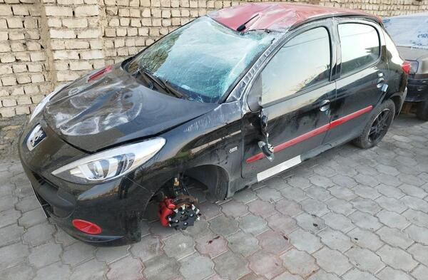 عکس ۲۰۷ مشکی قرمز