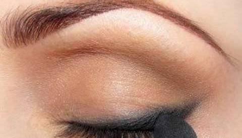 عکس سایه چشم مشکی دخترانه