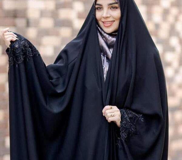 عکس چادر مشکی گلدوزی شده